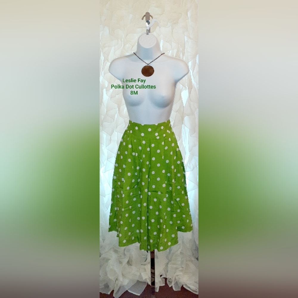 Leslie Fay Green Polka Dot Cullottes 8M